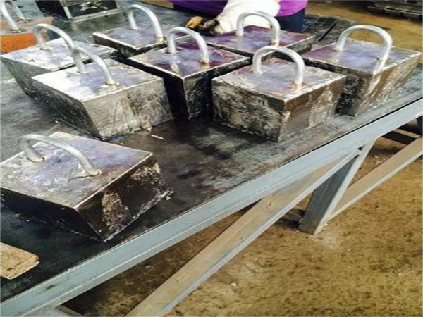 东方浇铸异形铅件